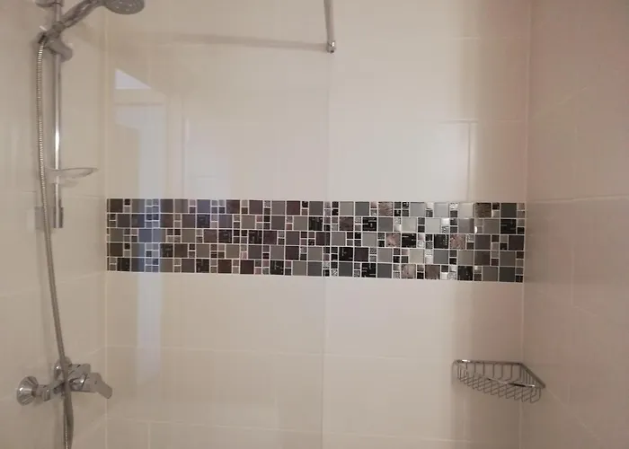 La Esquinita 洛斯克里斯蒂亚诺斯